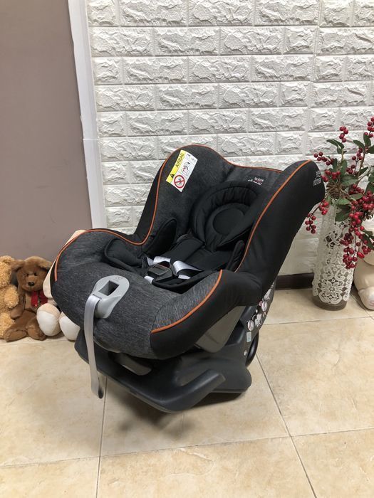 Автокрісло Britax Romer First Class Plus Група 0+/1 (0-18кг)