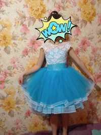 Нарядное платье для девочки 5 - 7 лет