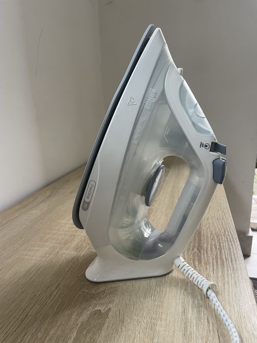 Парова праска Braun TexTile 3 (утюг)