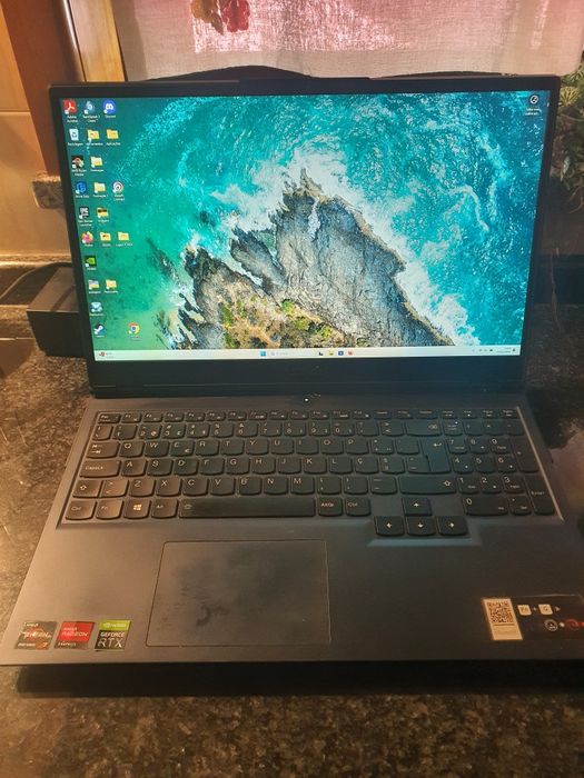 Portátil Gaming Lenovo