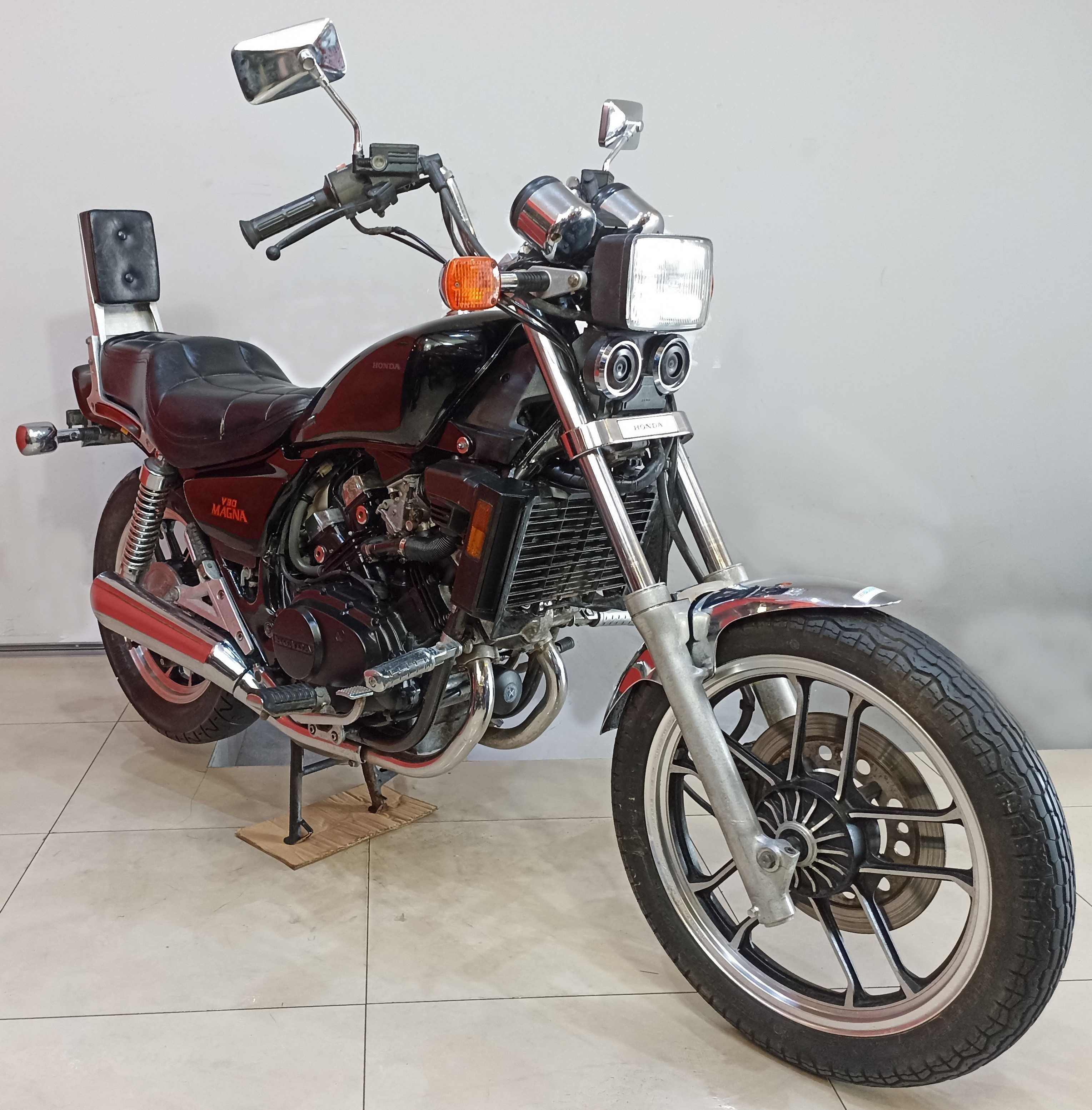 Honda V30 MAGNA 500 klasyczny japoński SOFT CHOPPER 1985rok