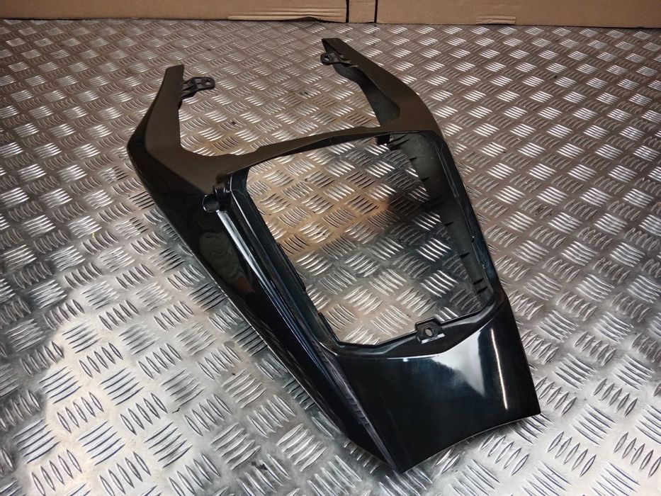 Yamaha R6 Zadupek Ogon Czarna Owiewka Tył Tylny 03-05