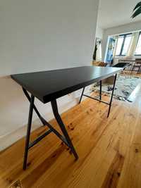 mesa de IKEA, preto