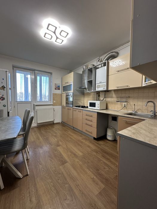 Оренда 3-х кімнатної квартири по вул. Джона Ленона Шеченківський район