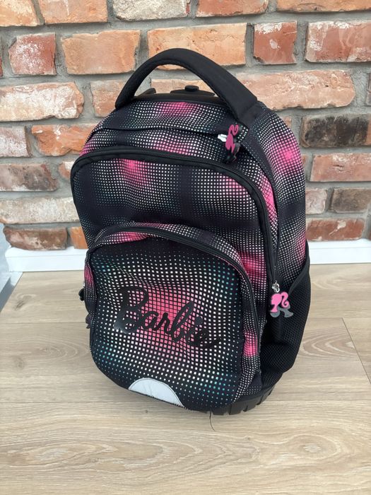 Plecak szkolny na kółkach