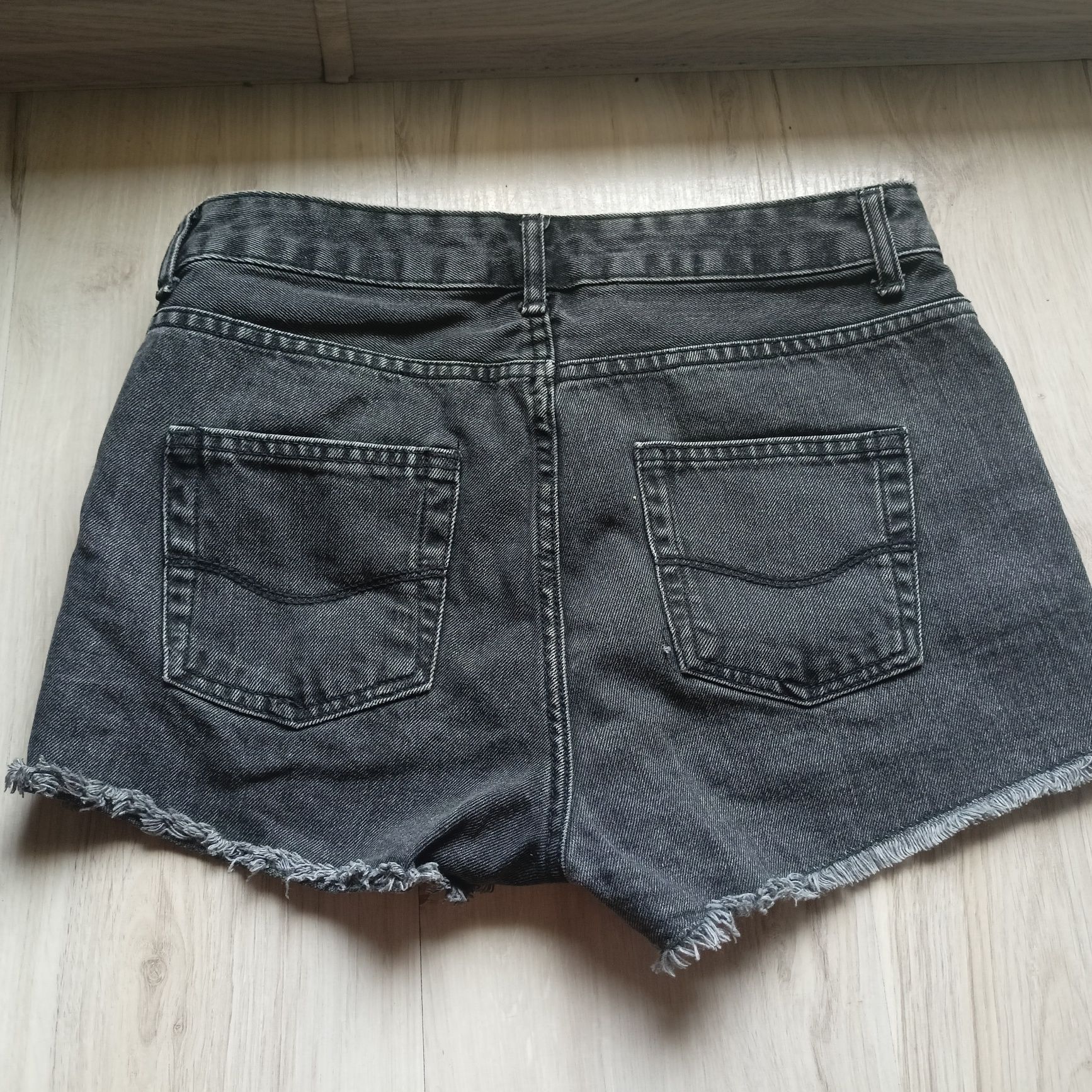 Spodenki szorty jeansowe 38/m