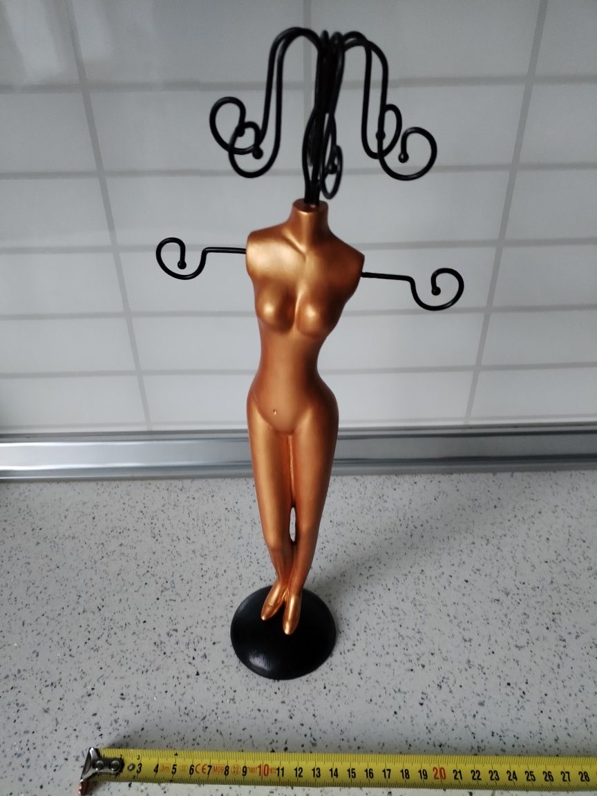 Suporte ou expositor de jóias em dourado