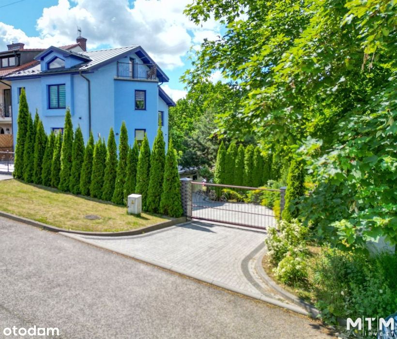 Energooszczędny dom z dużym garażem w Podjuchach