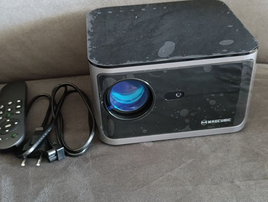 MAGCUBIC Smart Projector HY350 – 4K, Android 11, LED