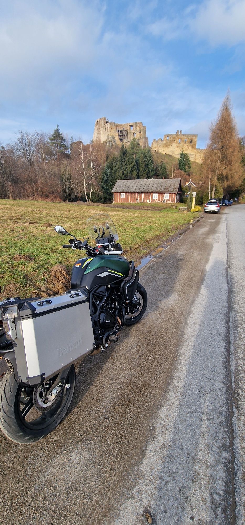 Wynajem wypożyczalnia motocykli benelli trk 702