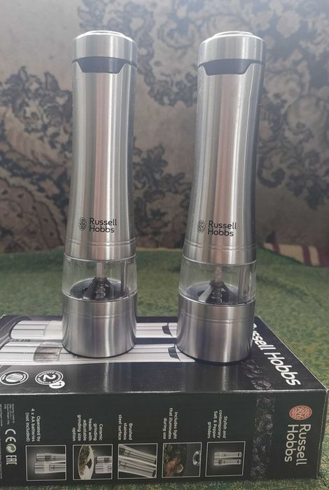 Набір Електромлин для солі та перцю Russell Hobbs