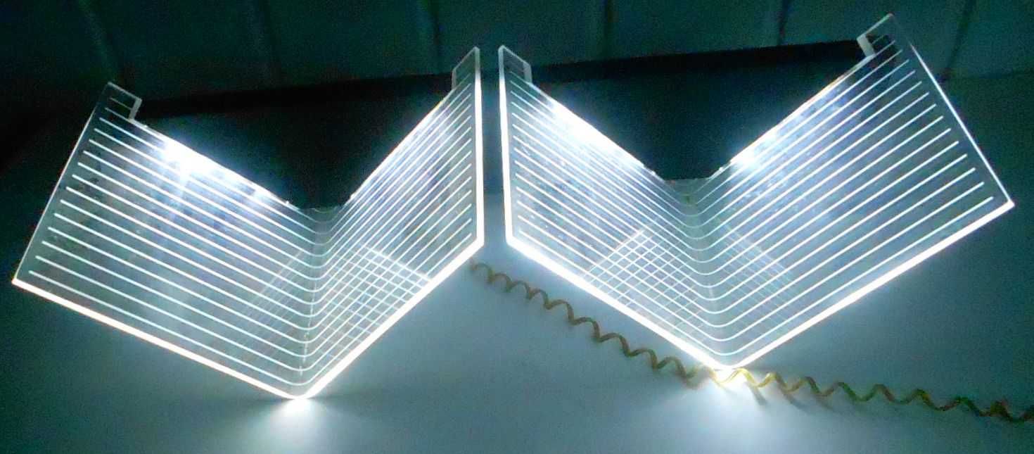 Półka podświetlana LED  V-Shelf kształt podwójny V, oryginał