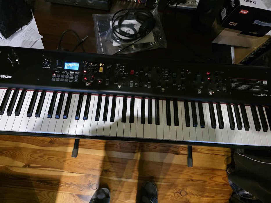 Yamaha CP73 + Case + Sustain pedal - Bardzo dobry stan!