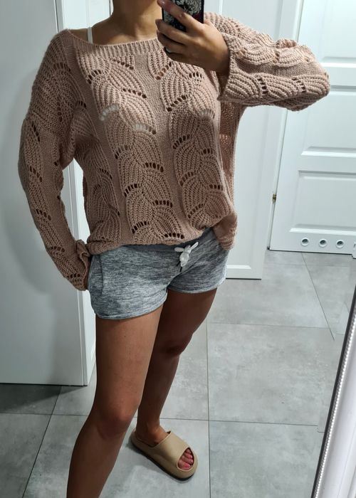 Nowy włoski ażurowy pudrowy sweter z wełną i moherem
