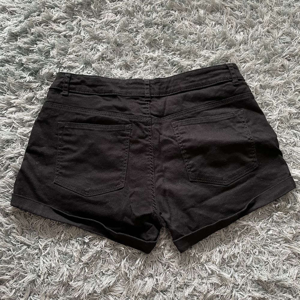 Spodenki szorty zapinane czarne kieszenie H&M bawełna elastan S/M