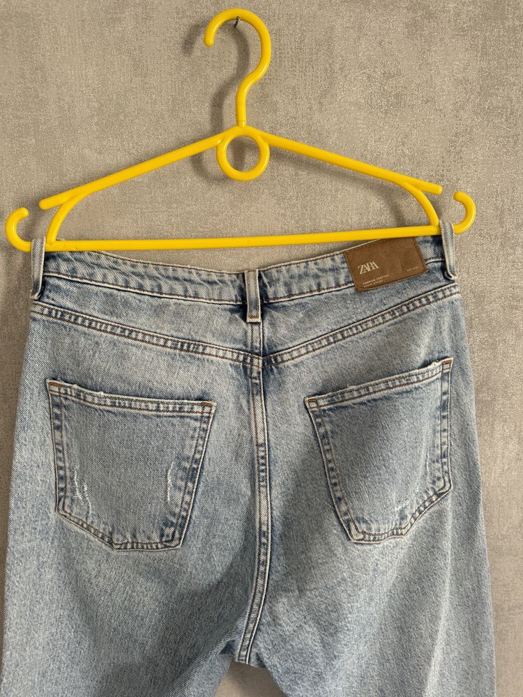 Джинси з розрізами зара zara premium 36 38 тягнуться джинс гарний