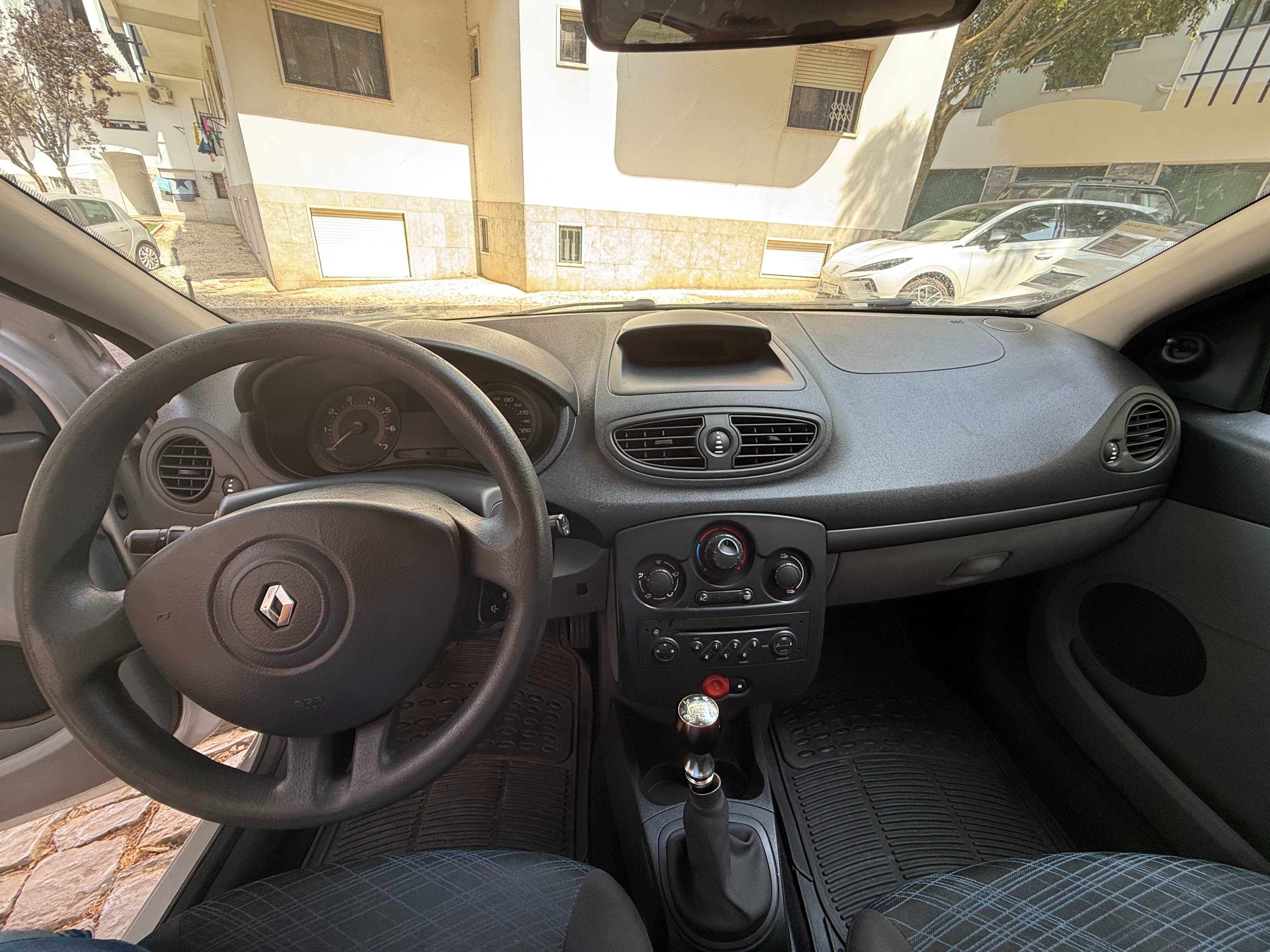 Renault Clio 1.2 16V Confort – Fiável, Económico e Pronto a Andar