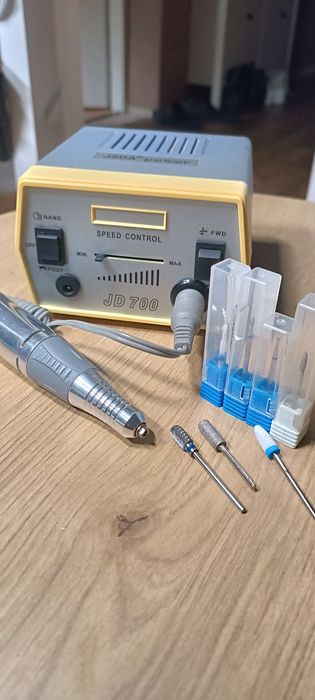 Frezarka jd700 + frezy + brokaty i pyłki do paznokci