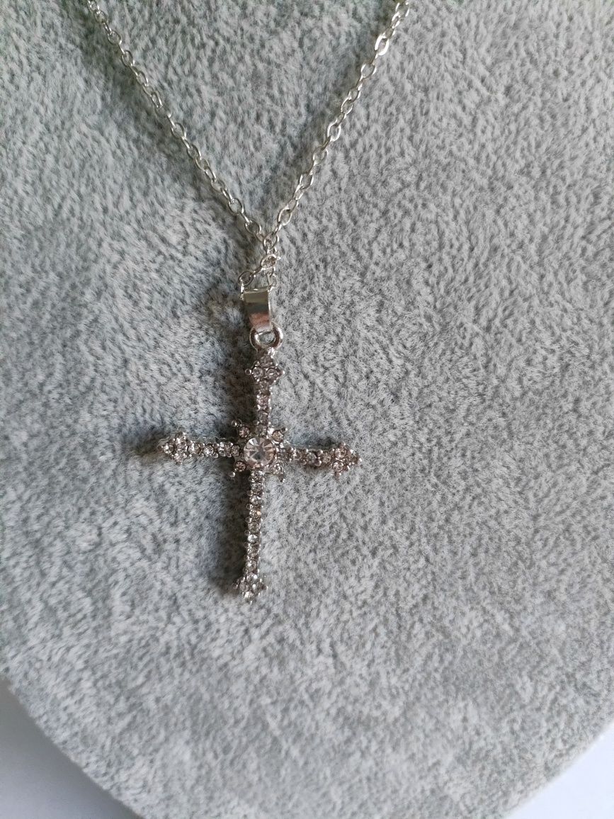 Naszyjnik chain łańcuszek krzyżk srebrny prezent streetwear y2k