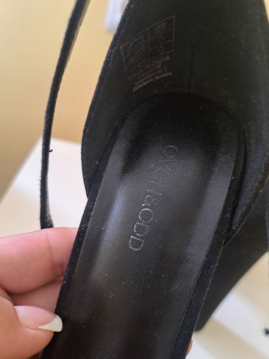 Buty na obcasie even&odd