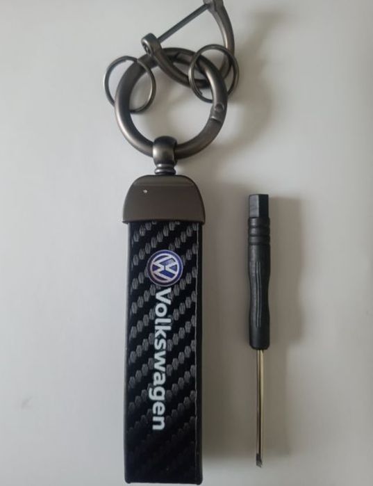 Volkswagen brelok breloczek zawieszka VW y skórzany idealny na