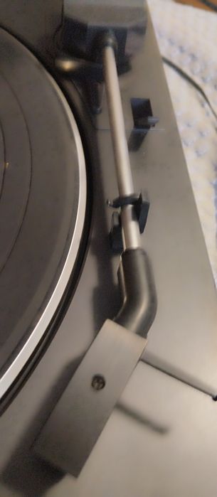 Gira discos SONY como novo