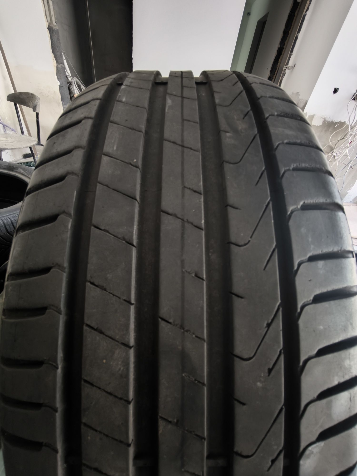 Opony lato 225/40/19 Pirelli Cintauro P7 opony 2021 stan bdb