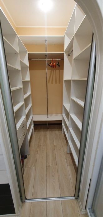 3-к.Кв  1-Поверх у Самом Центрi міста .Вул.В.Стуса 54