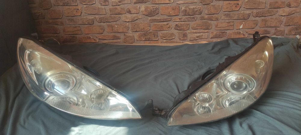 Peugeot 407 Coupe reflektory lampy