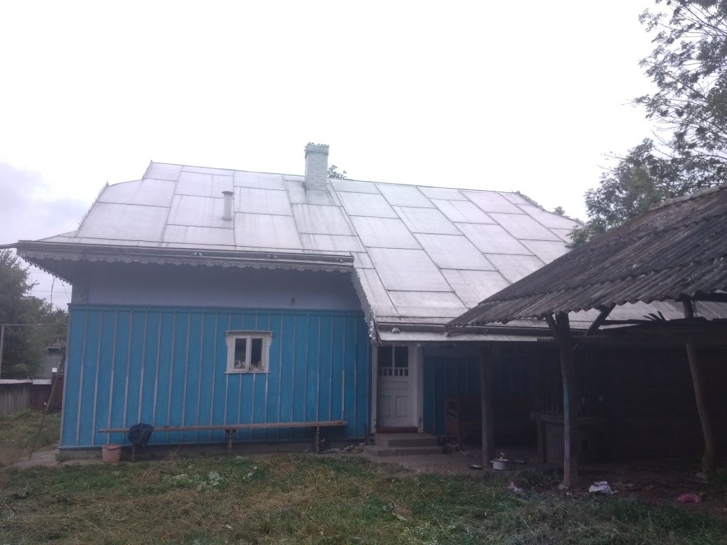 Продається газифіковане господарство в с. Іллінці Коломийського р-ну