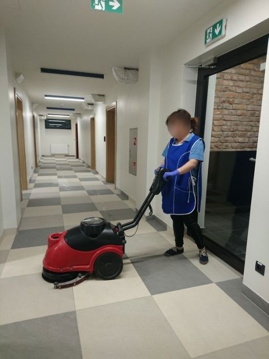 Sprzątanie biur, osiedli, mieszkań oraz biurowców dla firm - Warszawa