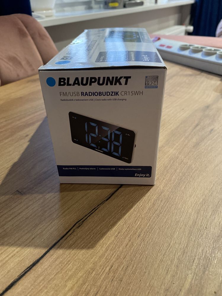 Radiobudzik Blaupunkt CR15WH