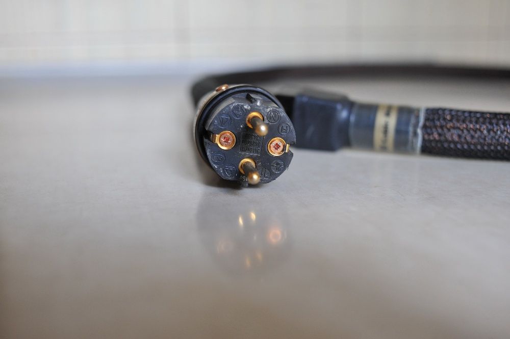 HB Cable Design Golden Sunrise 1.5m мережевий кабель Hi-End PayPal