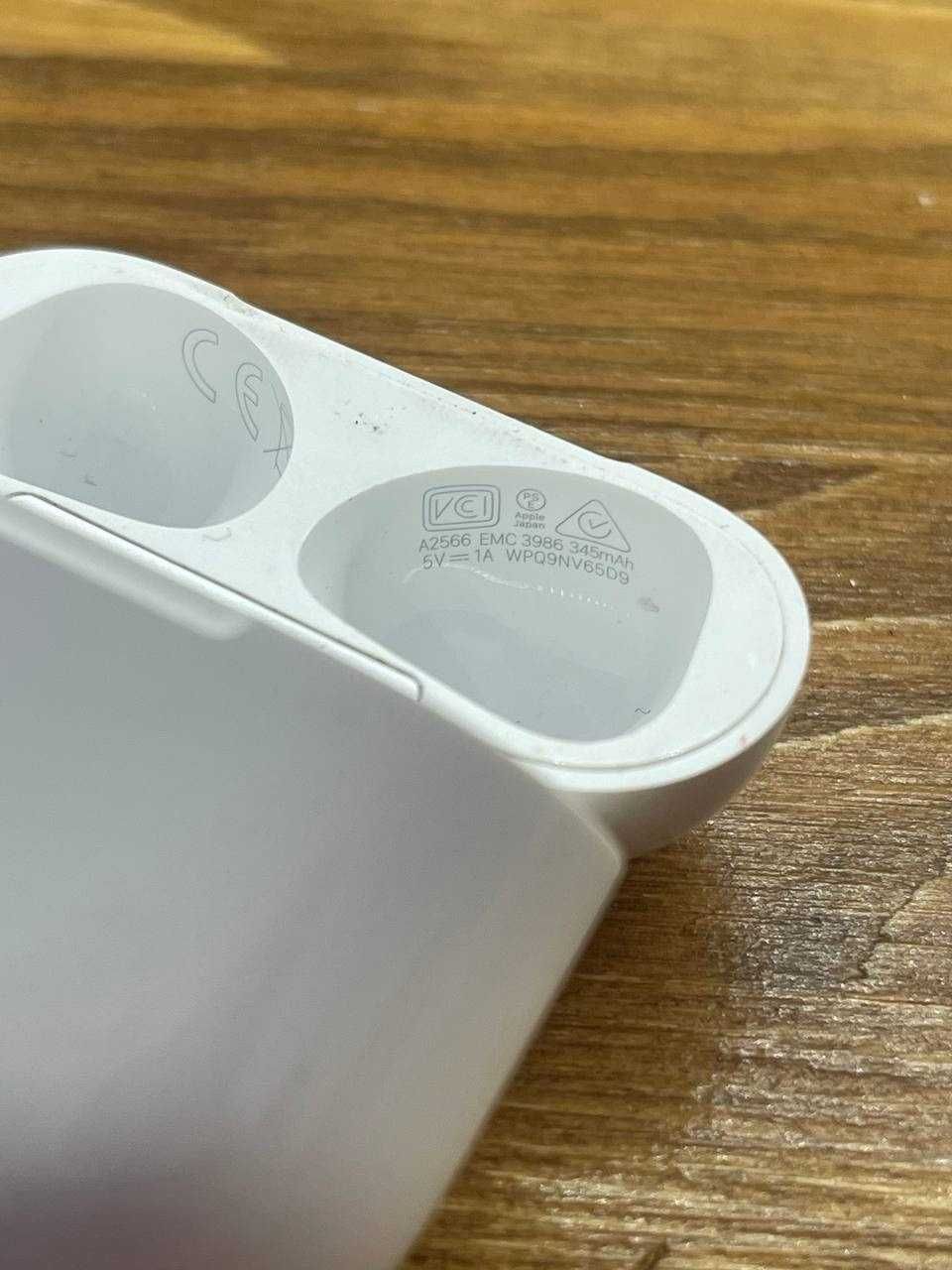Oryginalne etui ładujące do słuchawek Apple AirPods 3.generacji