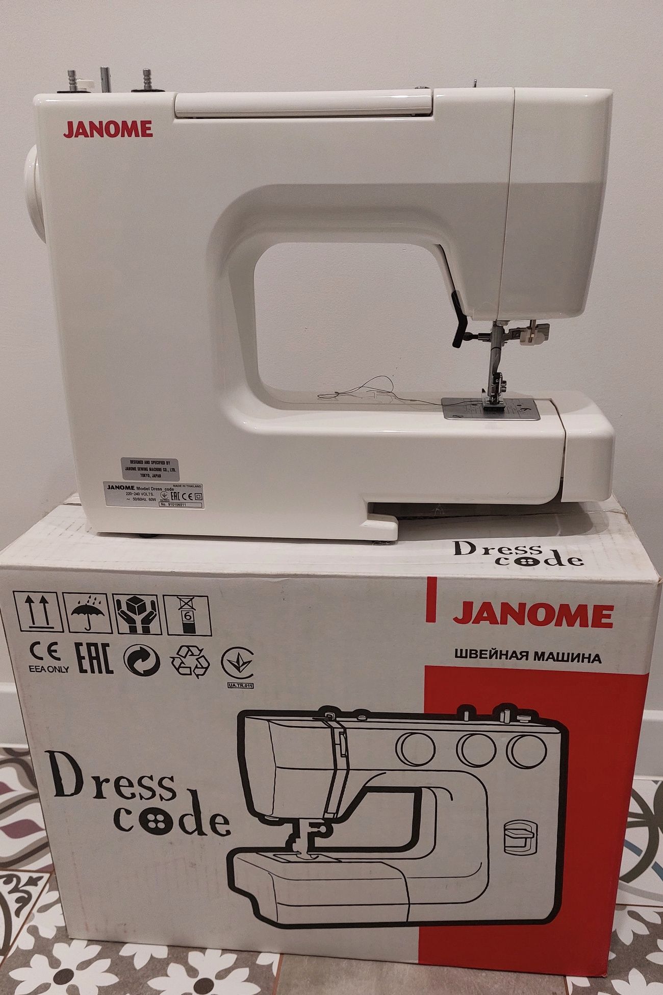 Швейна машинка Janome Dress Code