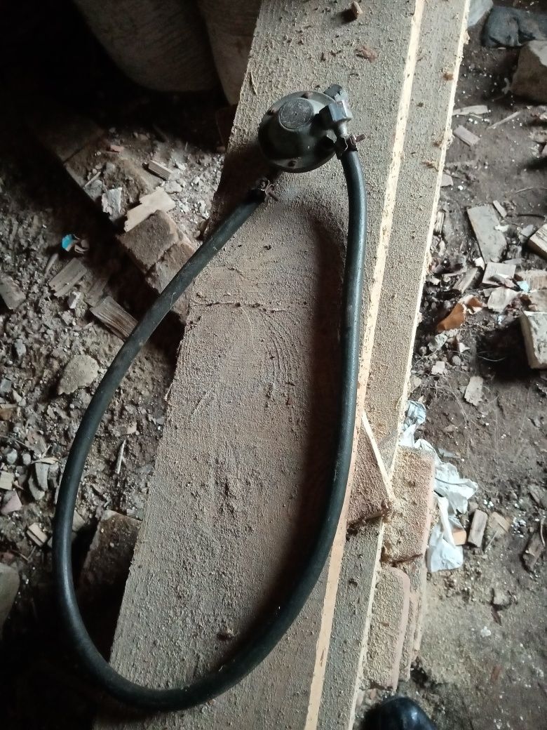 Газовый редуктор и шланг
