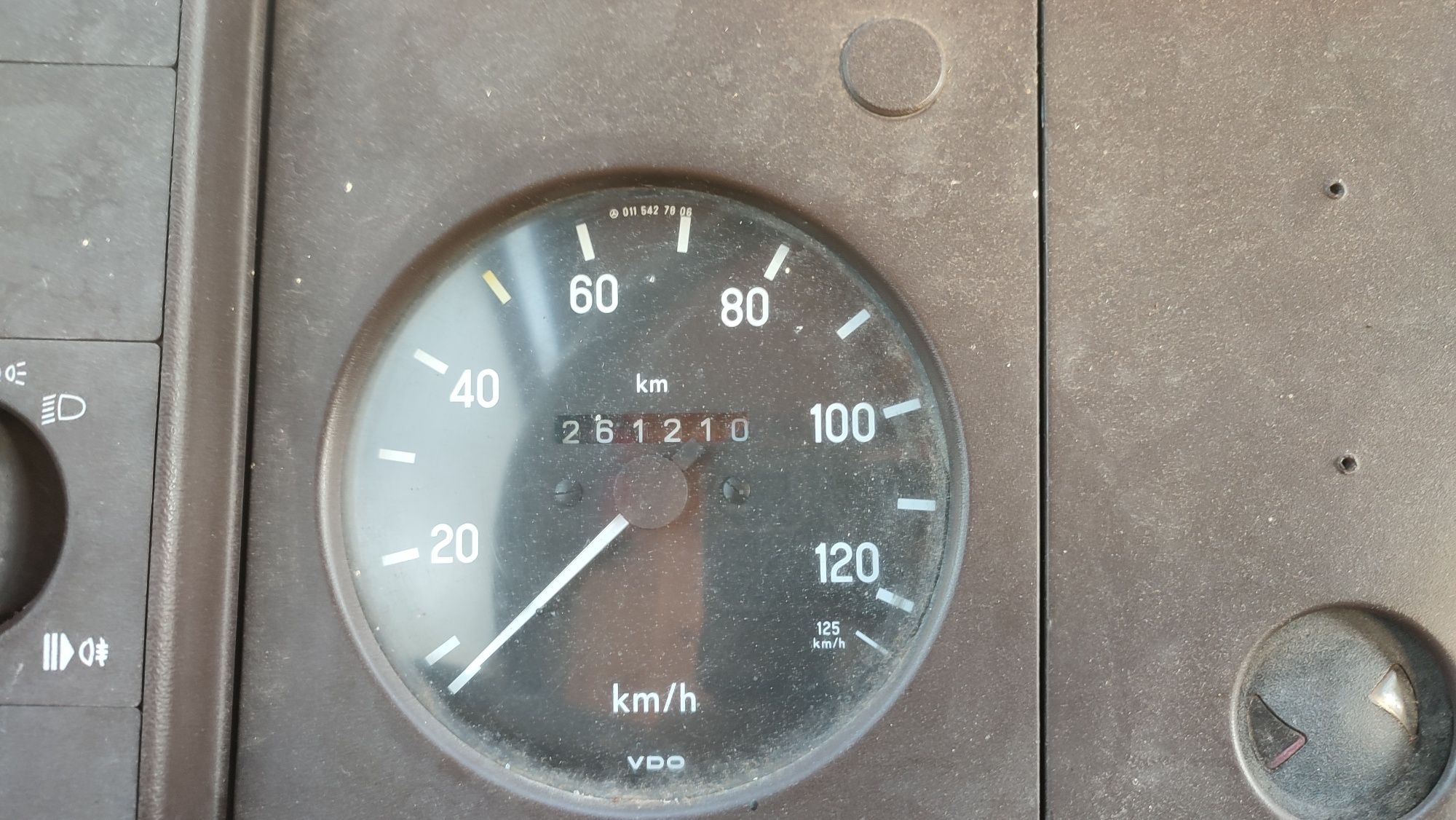 Mercedes 609d caravana legeiro