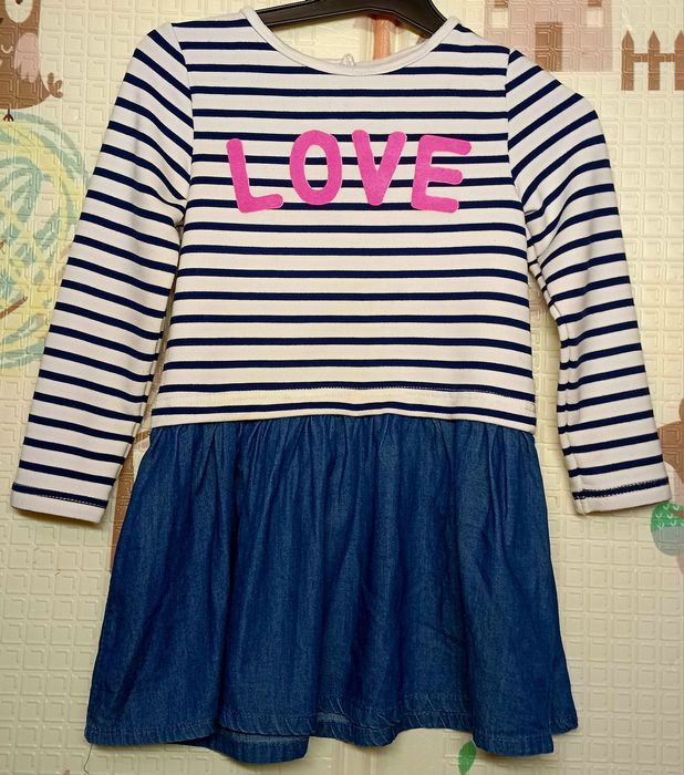 Сукня на дівчинку 3-4 роки +подарунок