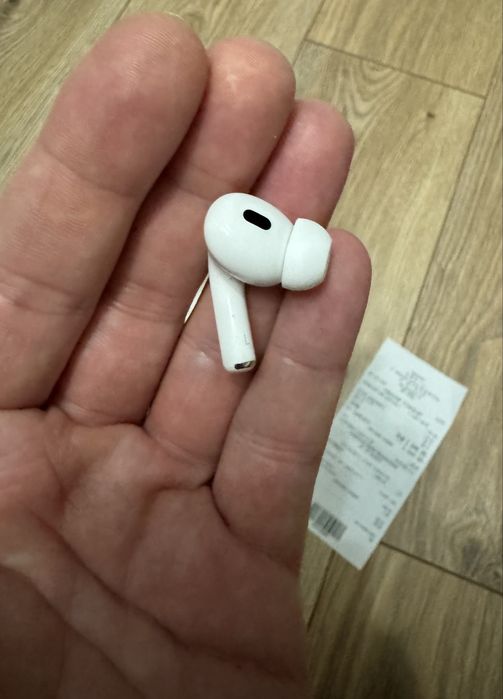 Sluchawki Apple AirPods Pro 2 stan idealny