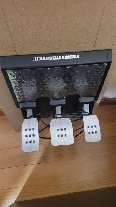 Pedais Trustmaster T-LCM