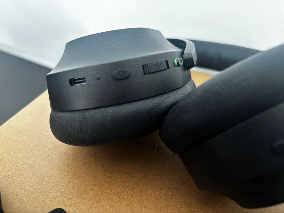 Razer Barracuda Pro como novo com caixa