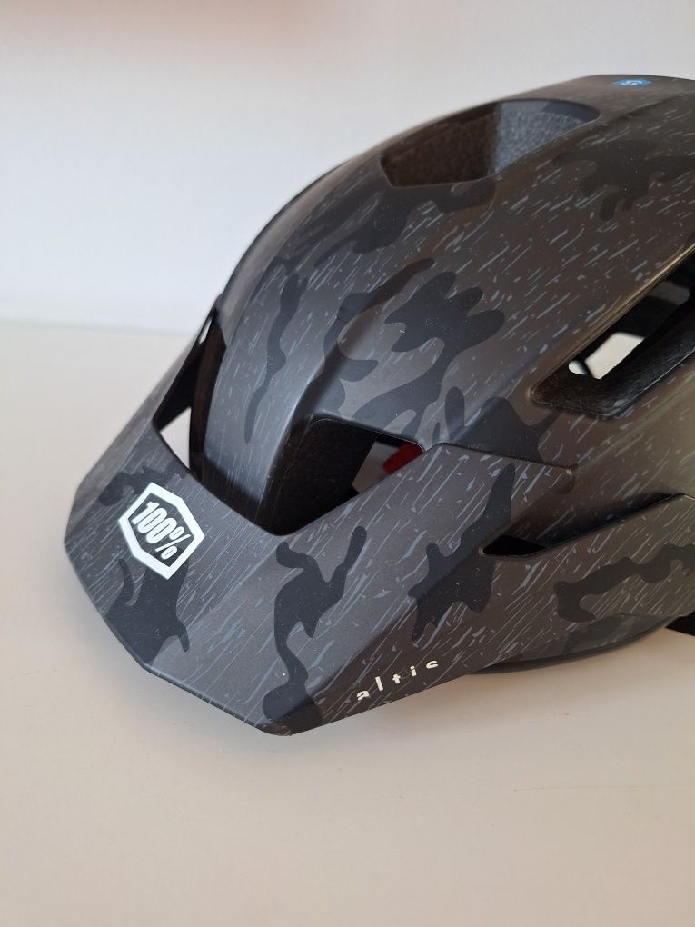 Kask MTB 100% altis, rozm. S/M