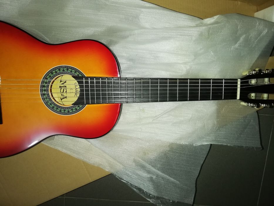 Guitarra castanha sunburst 1/4 para crianças