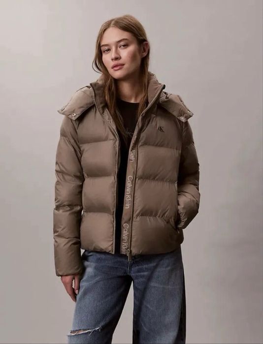 Нова куртка calvin klein xs