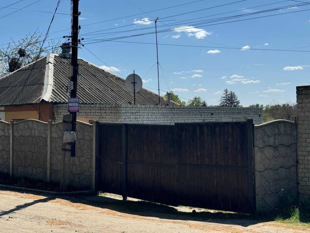Продам 1/2 часть дома в Чугуеве.