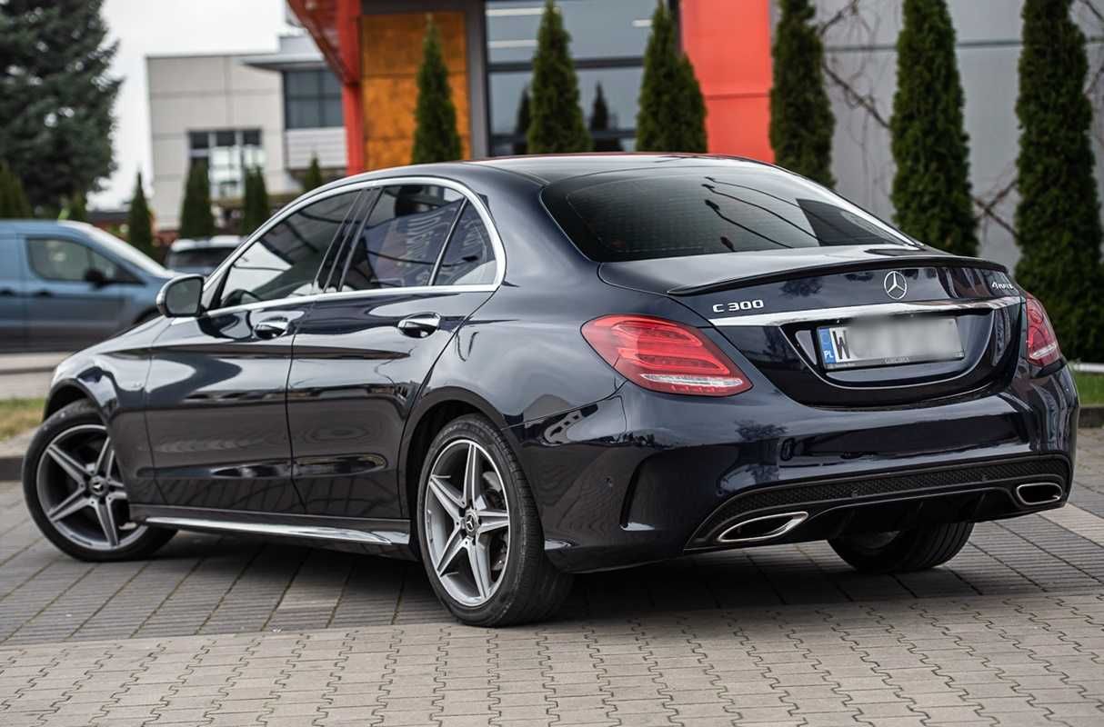 Mercedes C300 4Matic 9G-Tronic AMG 245KM 2018 2xPanorama Kamery 360