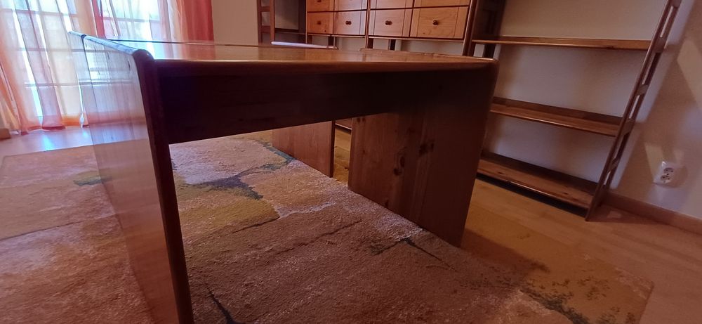 Duas secretárias Pinho Mel