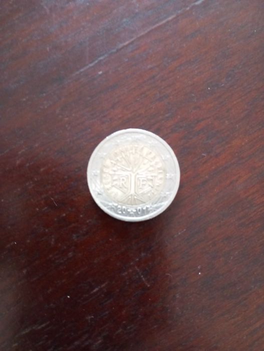 Moeda de 2€ de 2001 com erros de cunhagem