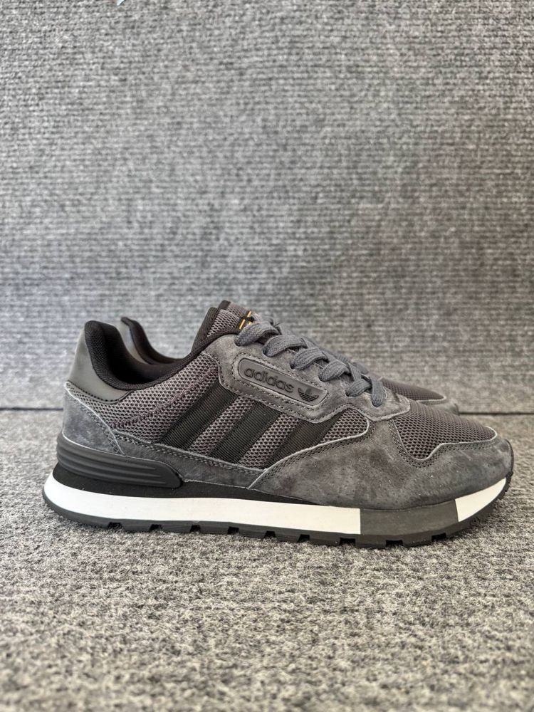 Кросівки чоловічі Adidas TR EZIOD