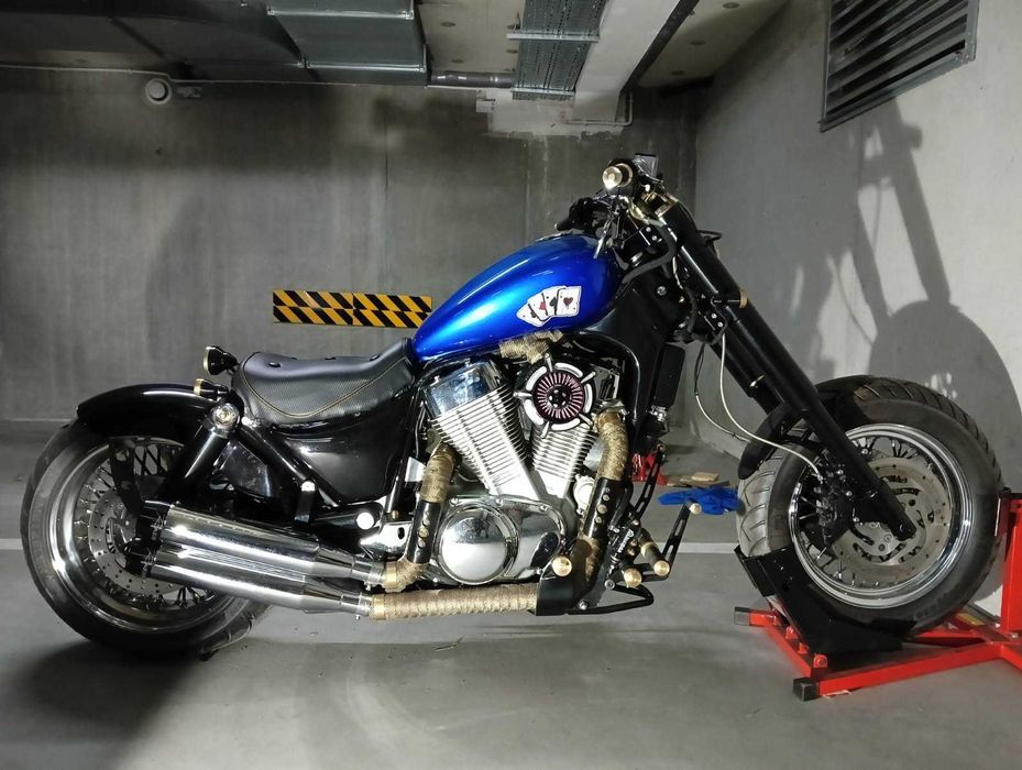 Motocykl Suzuki Intruder VS1400